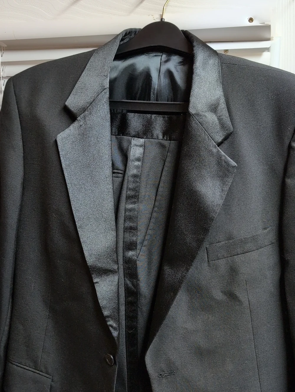 Kilburne and Finch Black Men's Tuxedo  Set (42R)